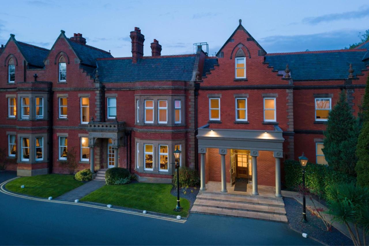 Delta Hotels By Marriott Preston Exteriör bild